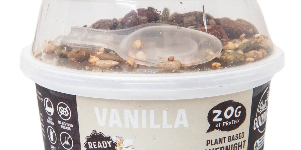 Vanilla protein overnight oats