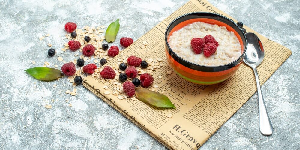 Overnight Oats with Frozen Berries